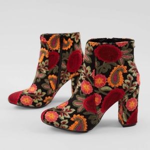 Mia Flower Embroidered Boots